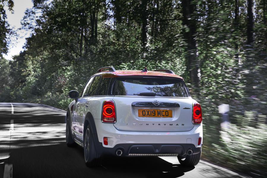  Mini John Cooper Works Countryman 2019 года  (WW) (фото 9 из 13)